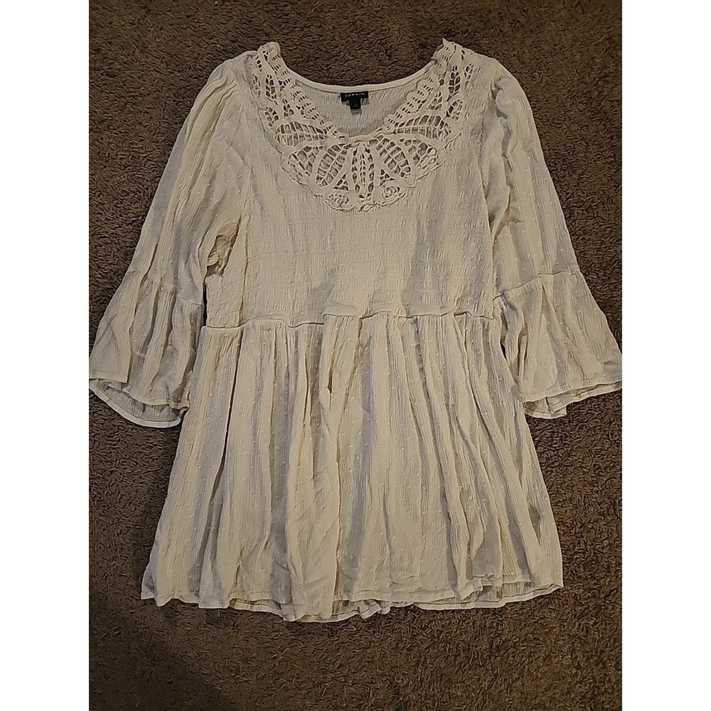 Torrid Womens Swiss Dot Smocked Crochet Accents Boho Blouse Top Size 3 White
